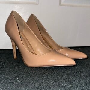 Nude pointed heels